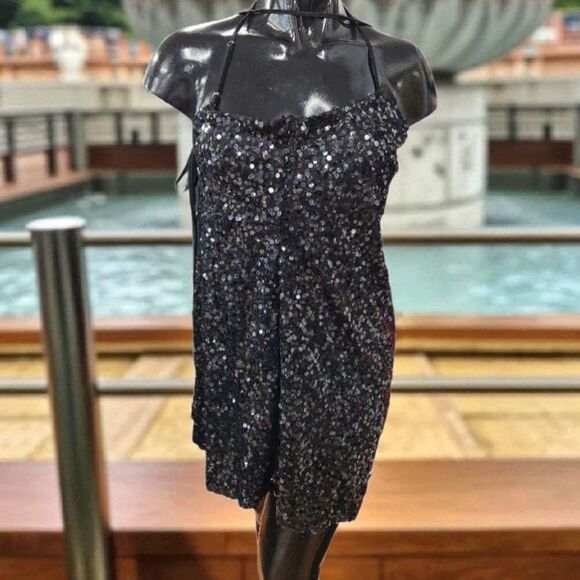 WILD FABLE BLACK SEQUINS SLEEVELESS MINI DRESS SIZE LARGE. - Picture 1 of 9
